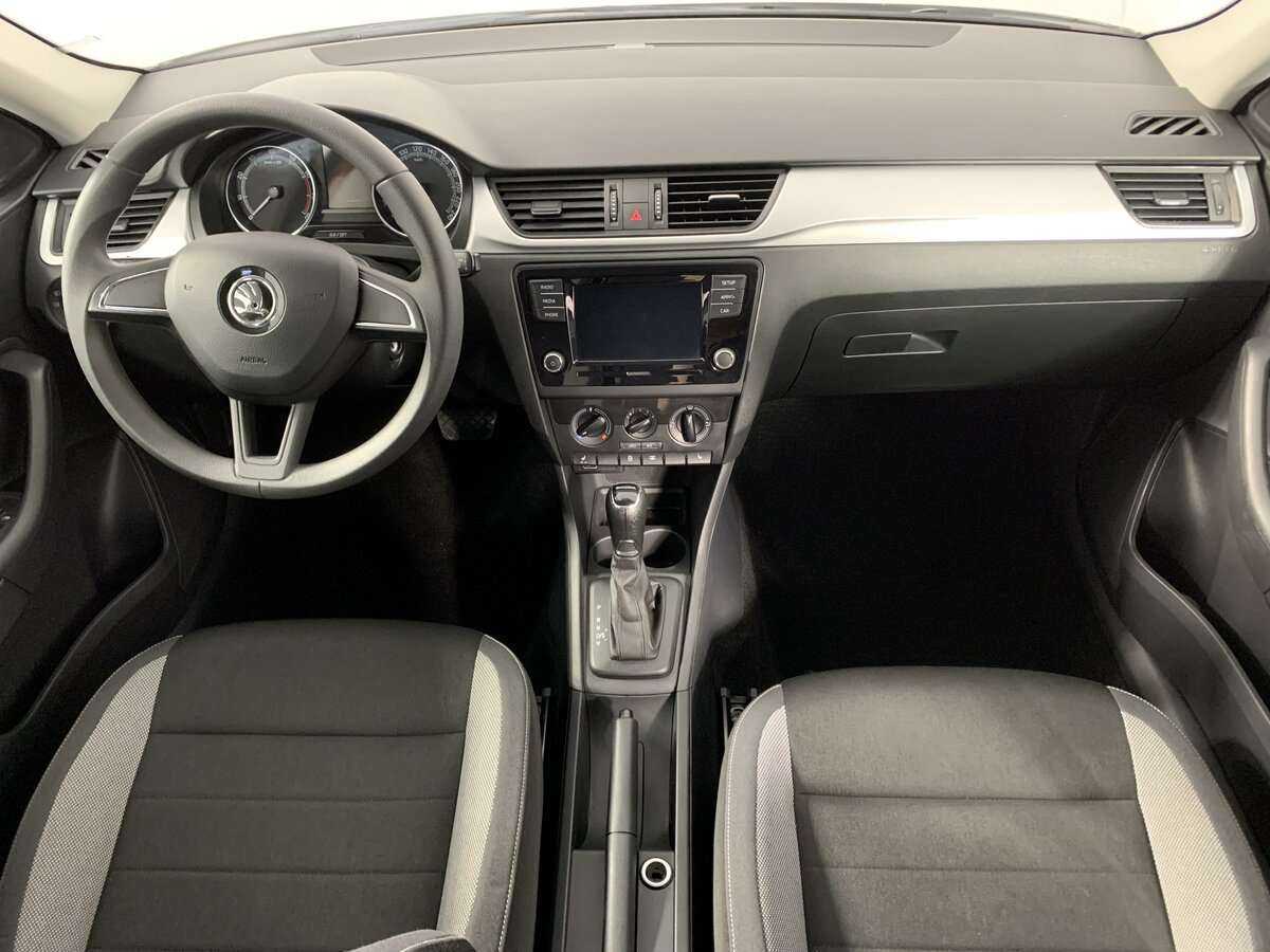 Skoda Rapid с пробегом — 2019 год. Фото: #9