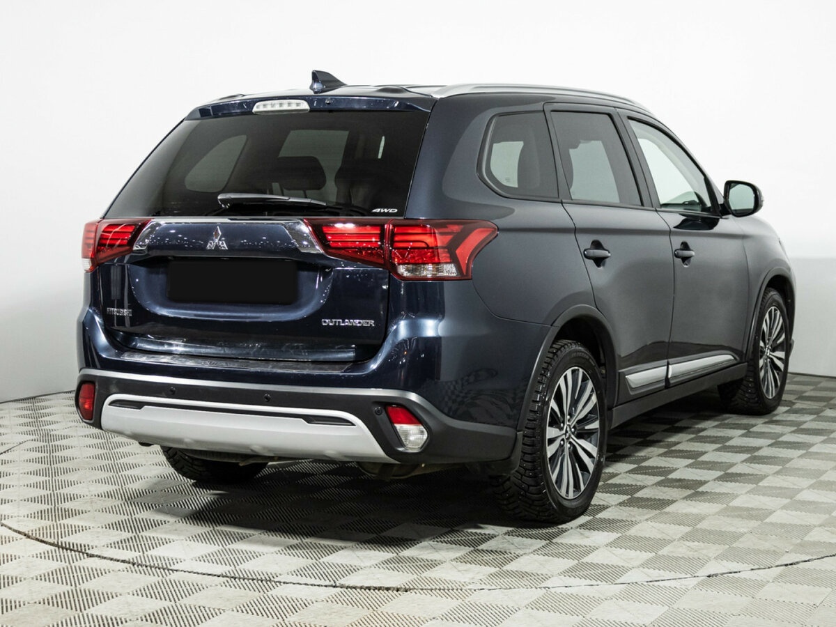 Mitsubishi Outlander с пробегом — 2019 год. Фото: #4