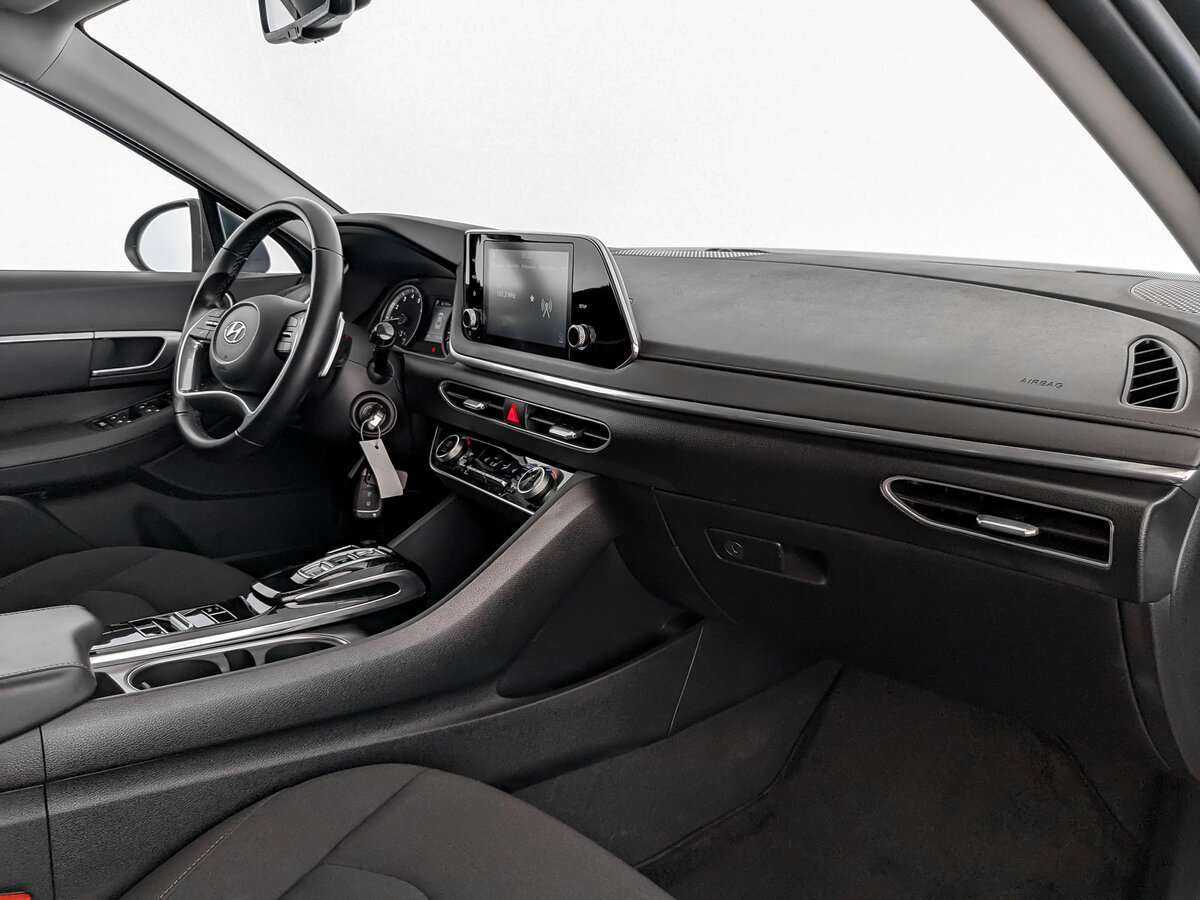 Hyundai Sonata с пробегом — 2020 год. Фото: #10