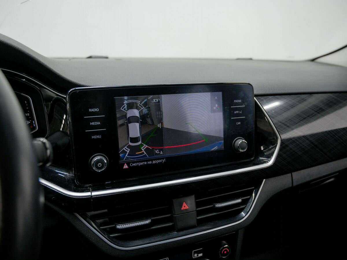 Volkswagen Polo с пробегом — 2020 год. Фото: #18