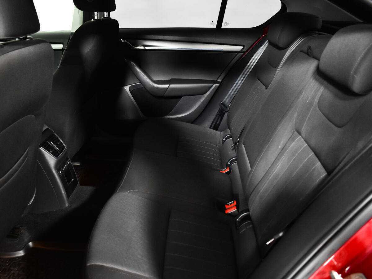 Skoda Octavia с пробегом — 2017 год. Фото: #9