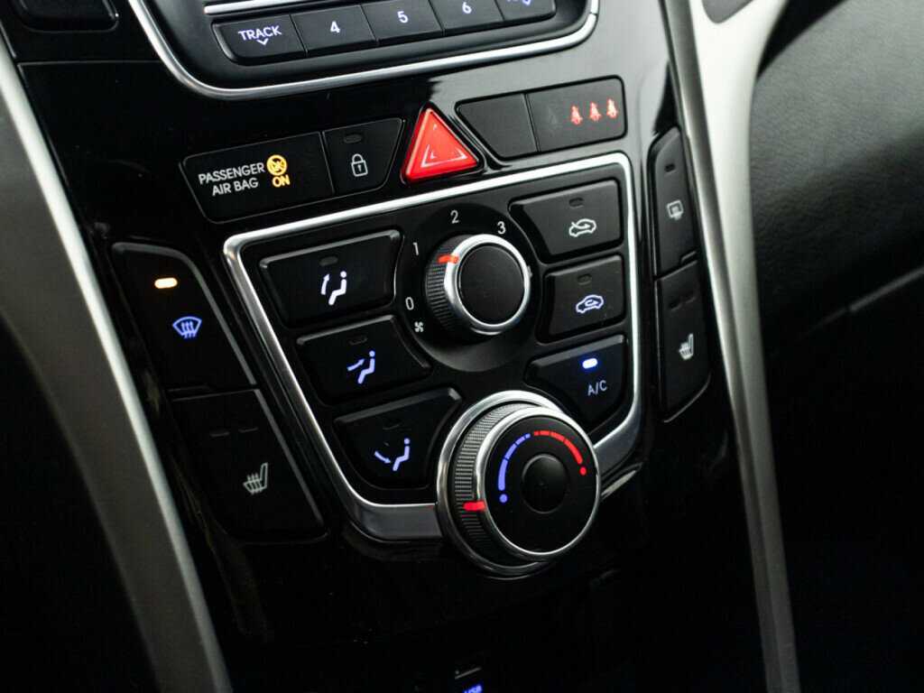 Hyundai i30 с пробегом — 2013 год. Фото: #14