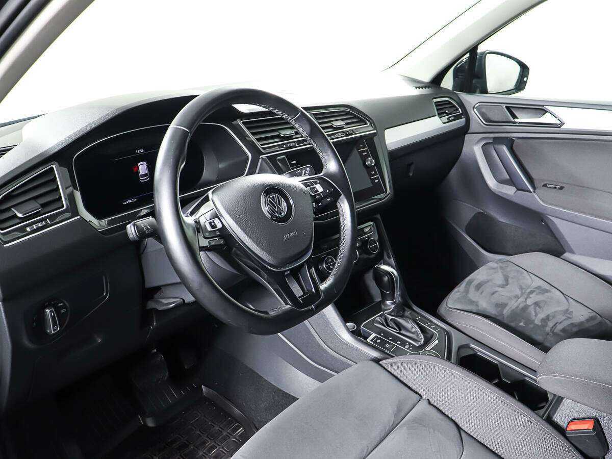 Volkswagen Tiguan с пробегом — 2018 год. Фото: #11