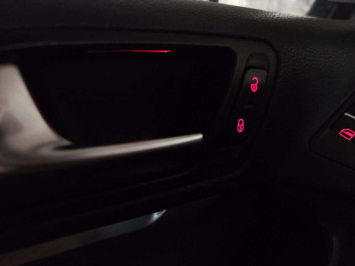 Volkswagen Tiguan с пробегом — 2012 год. Фото: #17