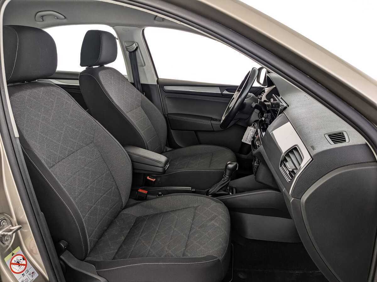 Volkswagen Polo с пробегом — 2020 год. Фото: #19