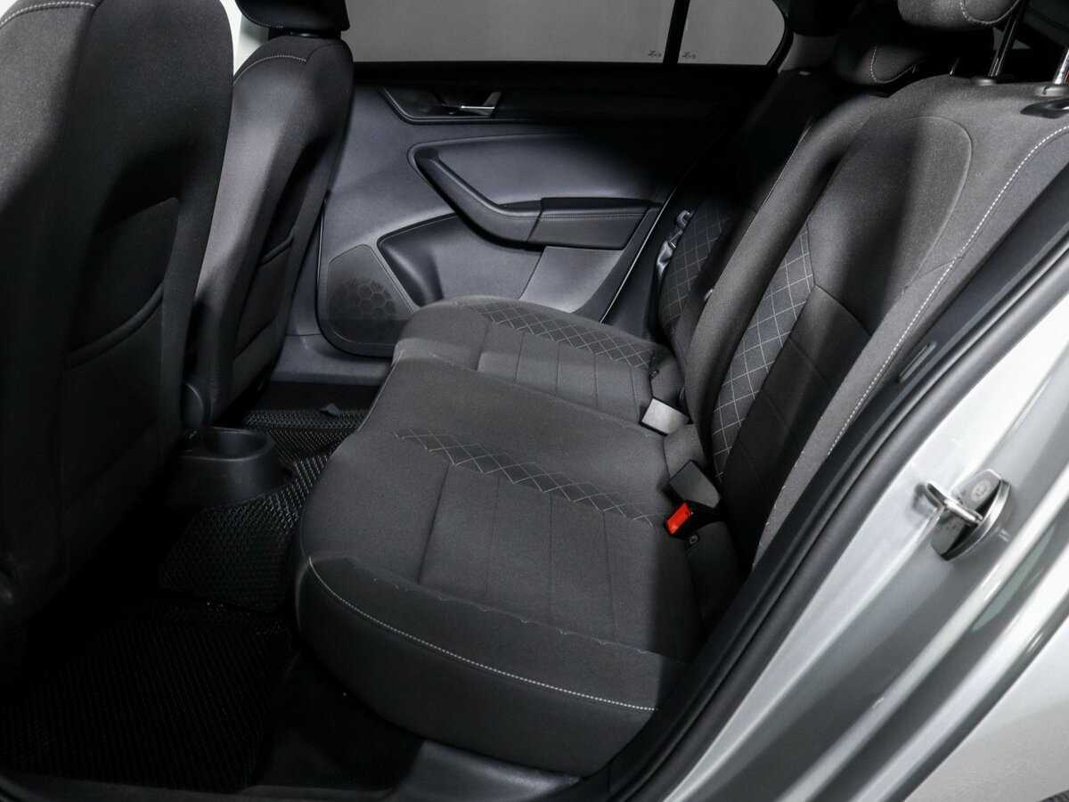 Skoda Rapid с пробегом — 2020 год. Фото: #6