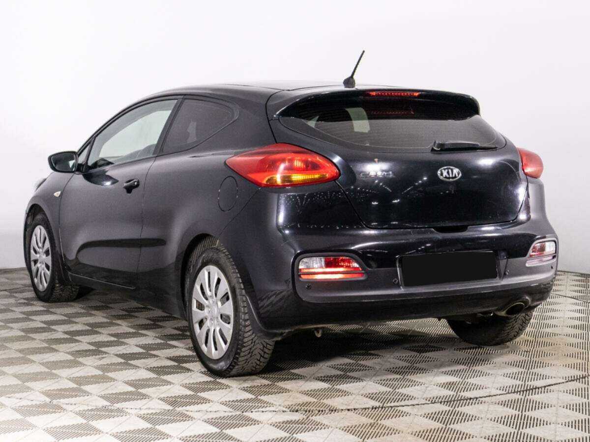Kia Ceed с пробегом — 2014 год. Фото: #6
