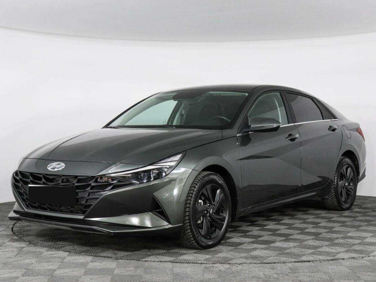 Hyundai Elantra с пробегом — 2022 год. Посмотреть фото