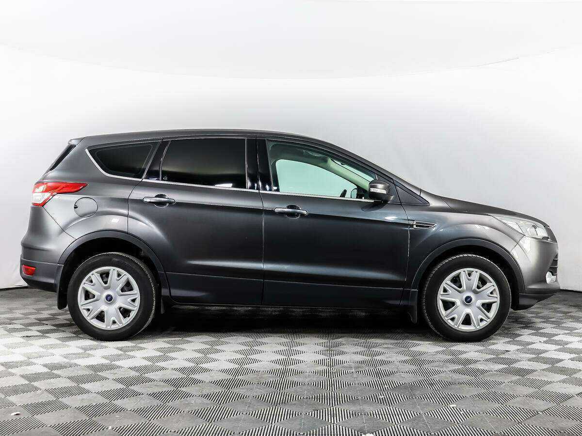 Ford Kuga с пробегом — 2016 год. Фото: #3