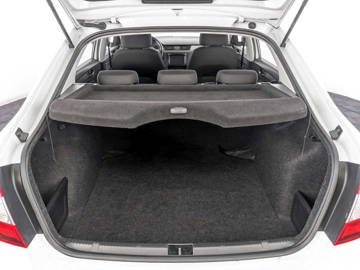 Skoda Rapid с пробегом — 2018 год. Фото: #9