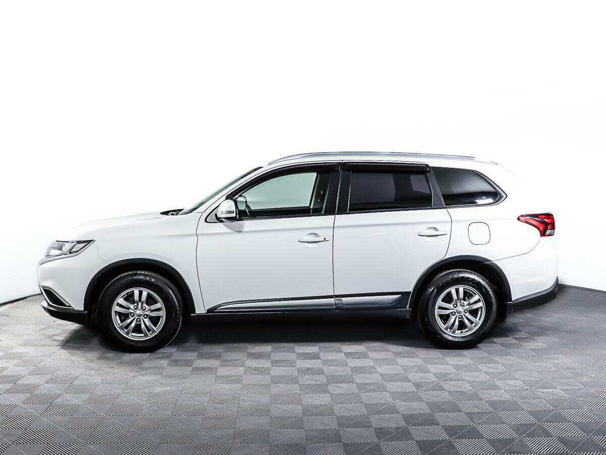 Mitsubishi Outlander с пробегом — 2018 год. Фото: #7