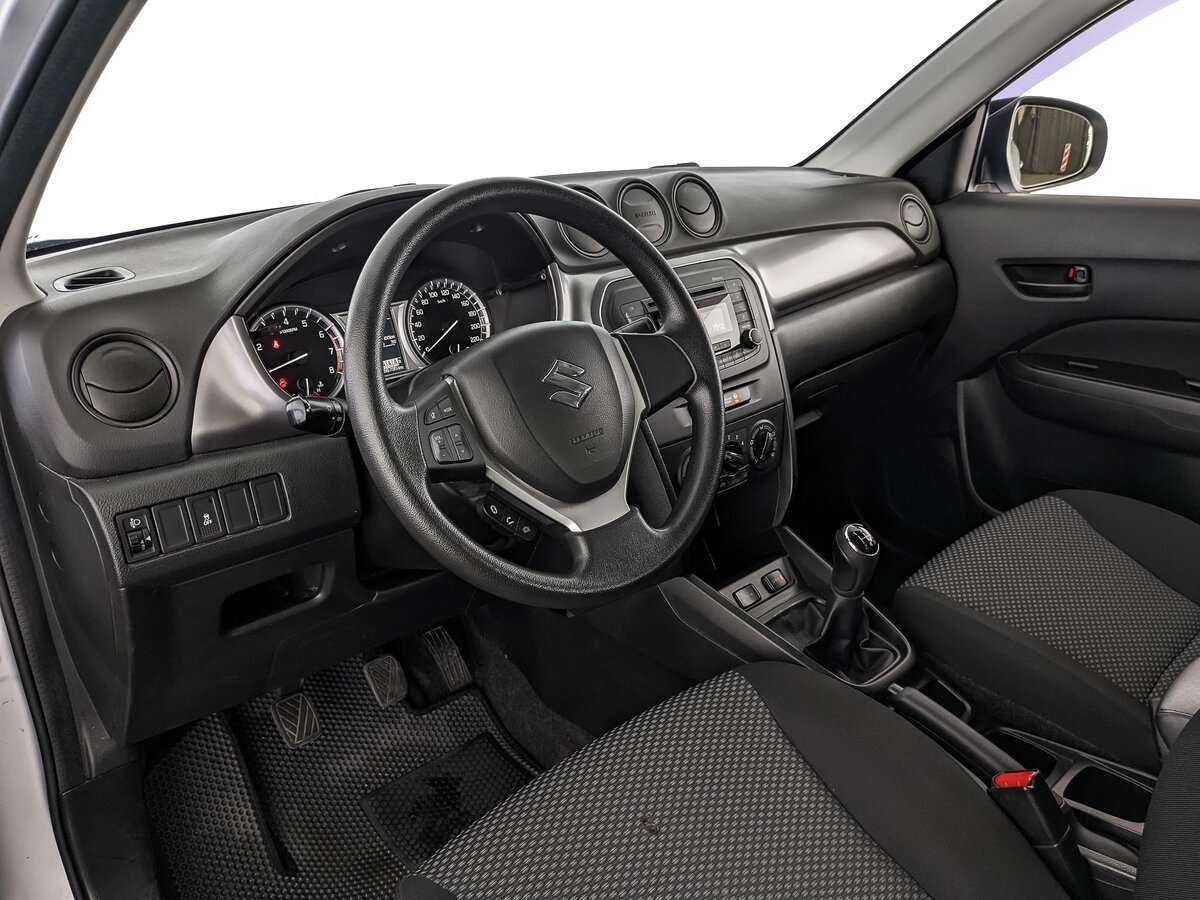 Suzuki Vitara с пробегом — 2019 год. Фото: #14