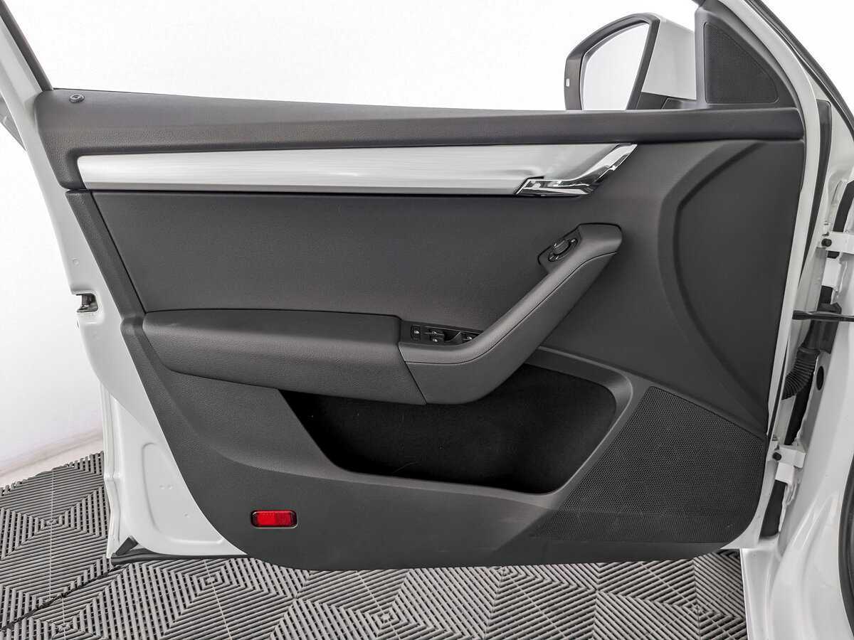 Skoda Octavia с пробегом — 2017 год. Фото: #14