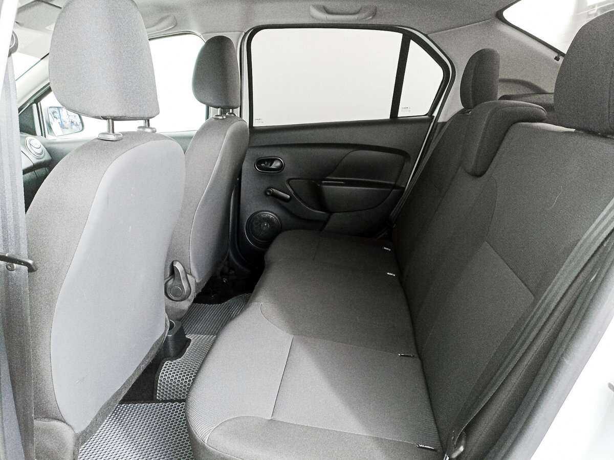 Renault Logan с пробегом — 2018 год. Фото: #9