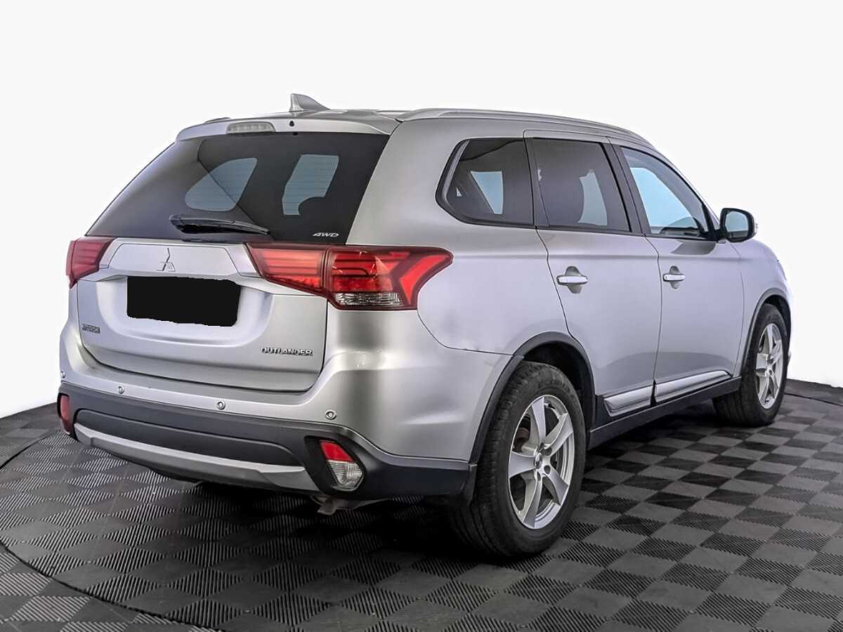 Mitsubishi Outlander с пробегом — 2017 год. Фото: #4
