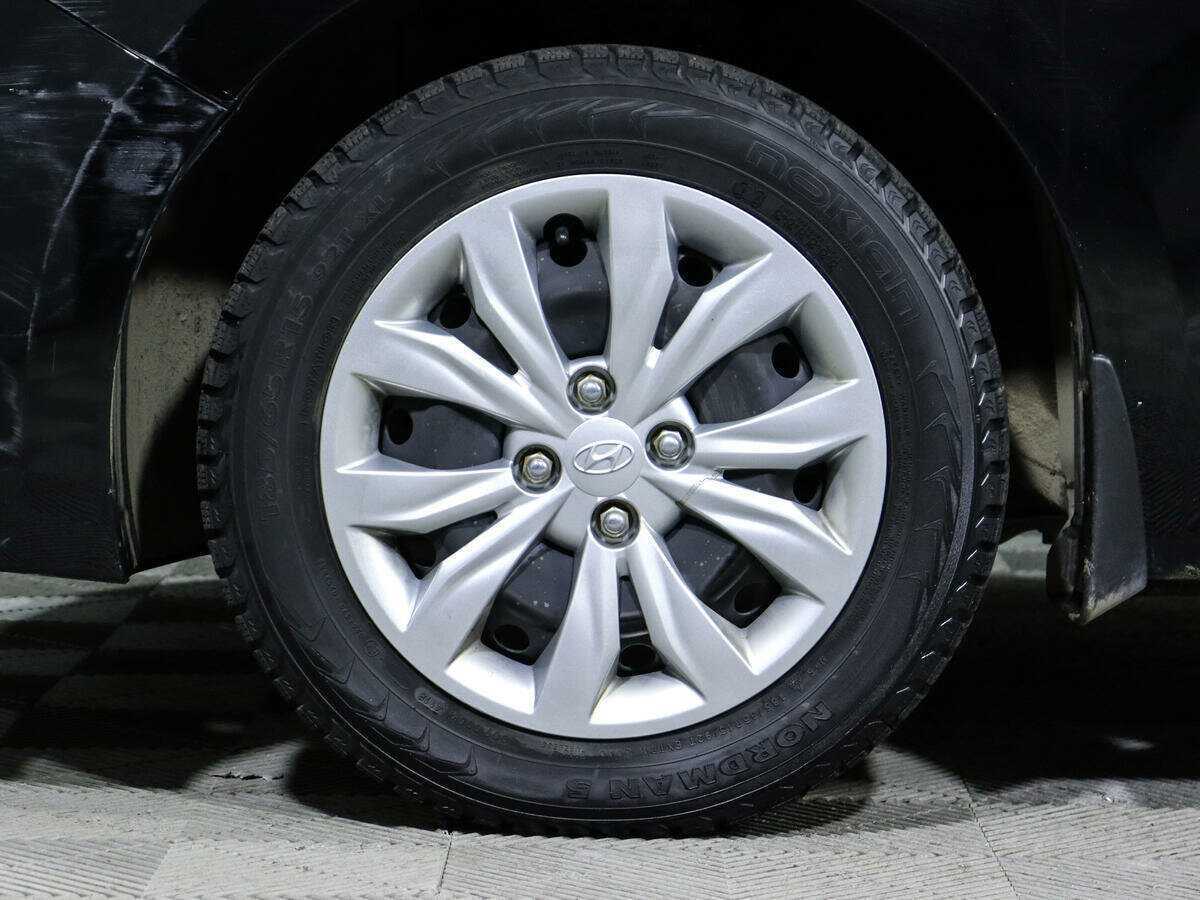 Hyundai Solaris с пробегом — 2018 год. Фото: #11