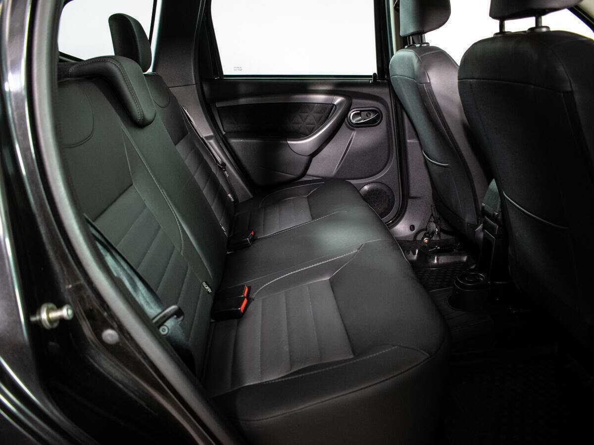 Renault Duster с пробегом — 2015 год. Фото: #9