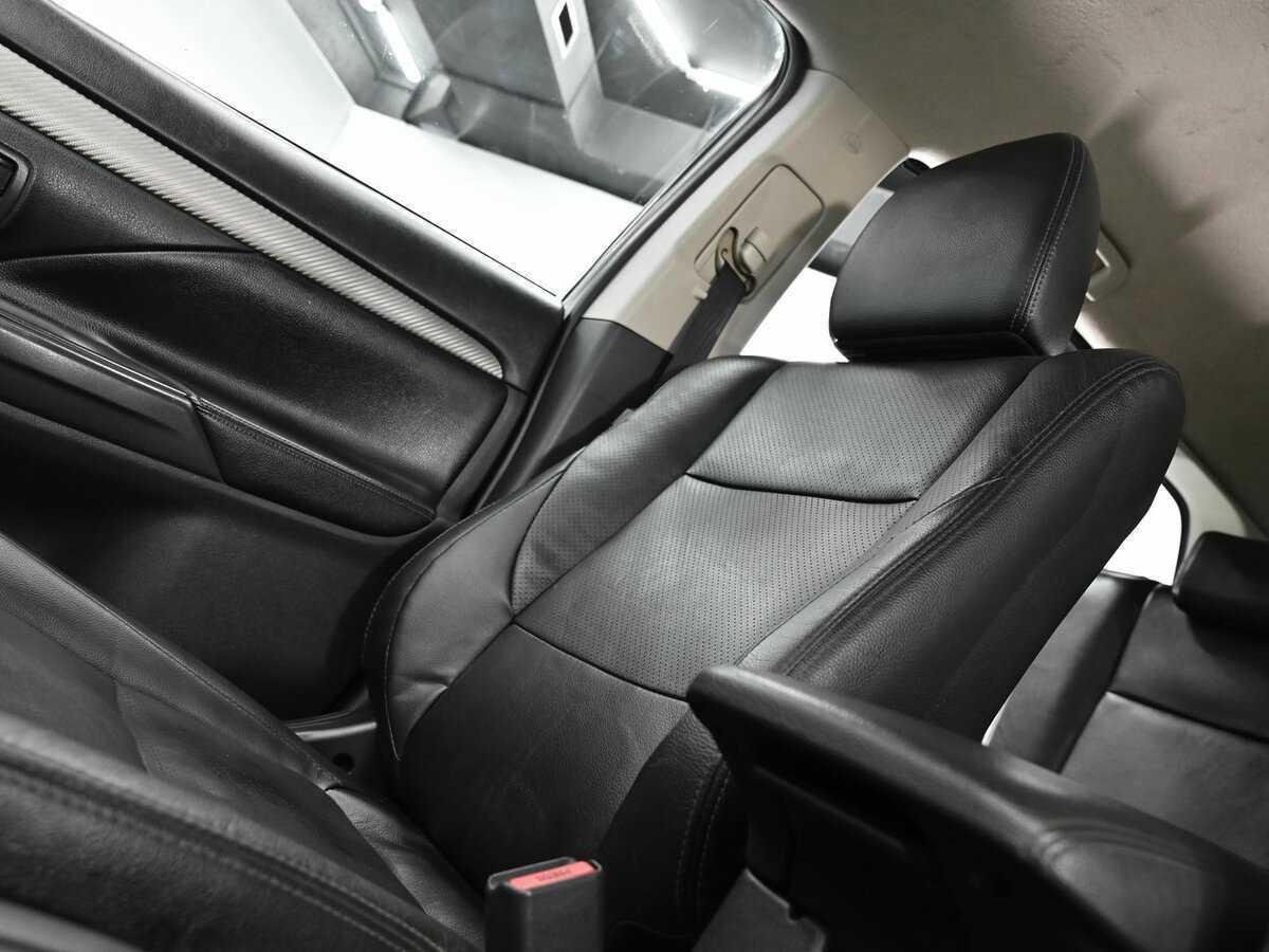 Mitsubishi Outlander с пробегом — 2012 год. Фото: #12