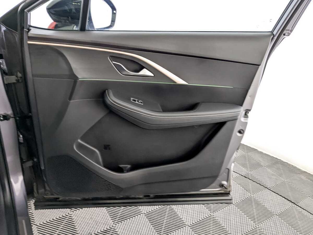 OMODA C5 с пробегом — 2023 год. Фото: #23