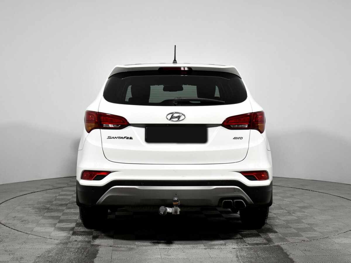 Hyundai Santa Fe с пробегом — 2015 год. Фото: #4