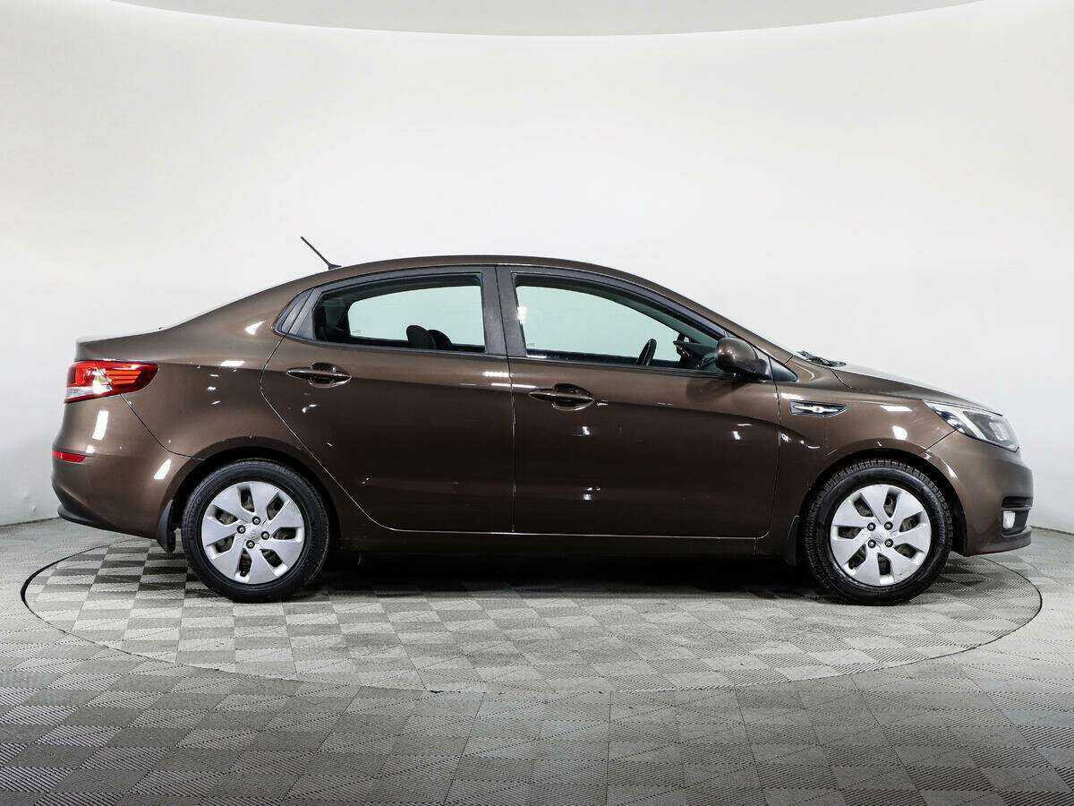 Kia Rio с пробегом — 2016 год. Фото: #3