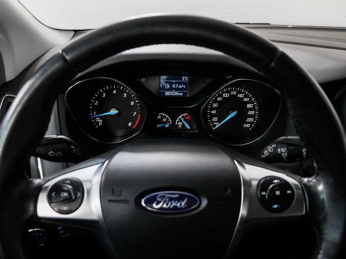 Ford Focus с пробегом — 2014 год. Фото: #15
