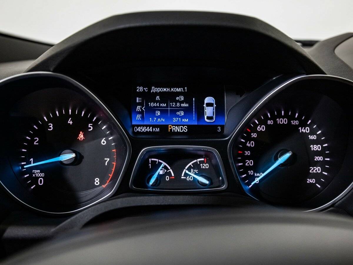 Ford Kuga с пробегом — 2018 год. Фото: #11