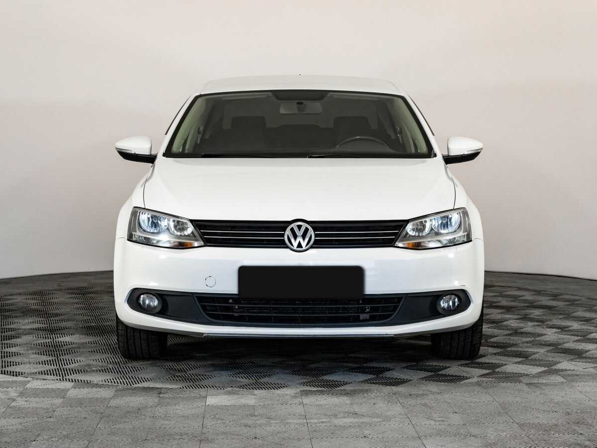 Volkswagen Jetta с пробегом — 2012 год. Фото: #1