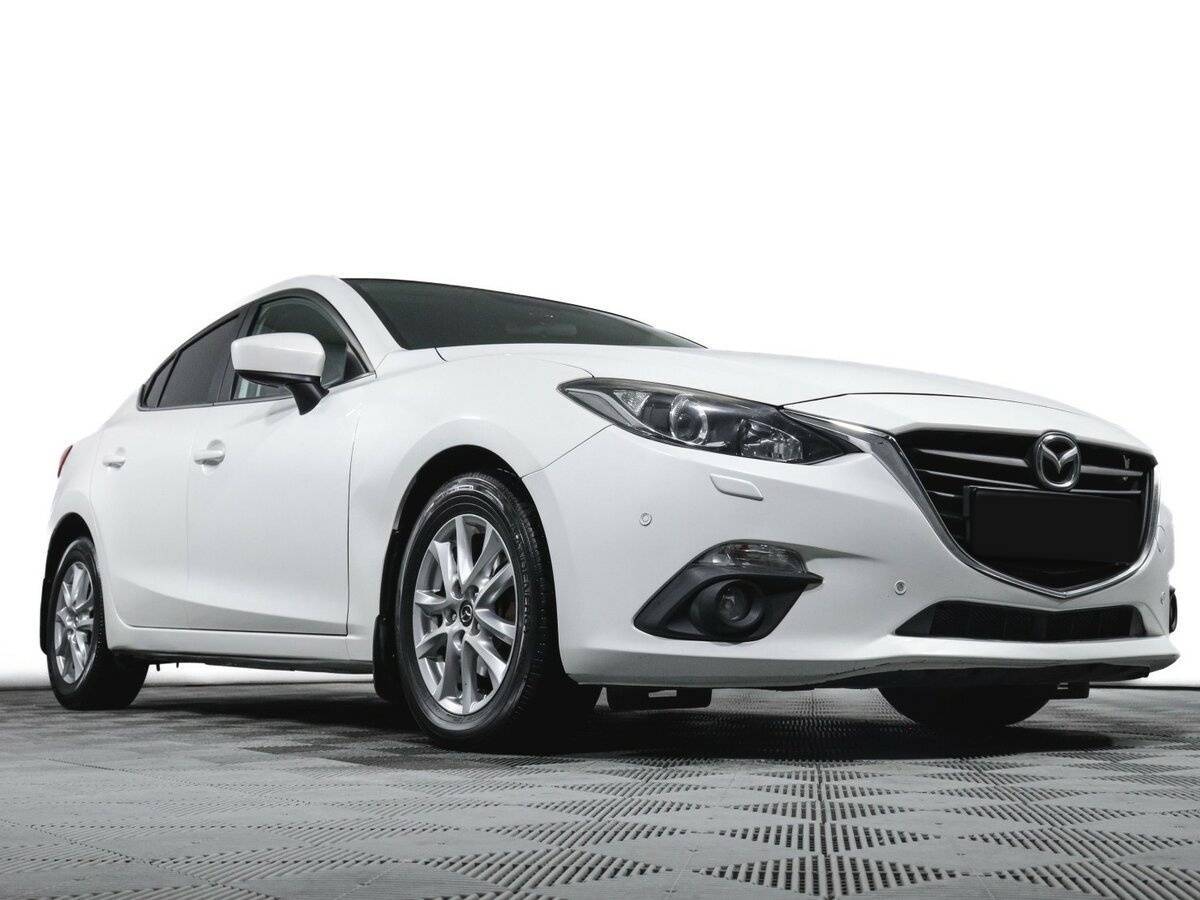 Mazda 3 с пробегом — 2016 год. Фото: #18