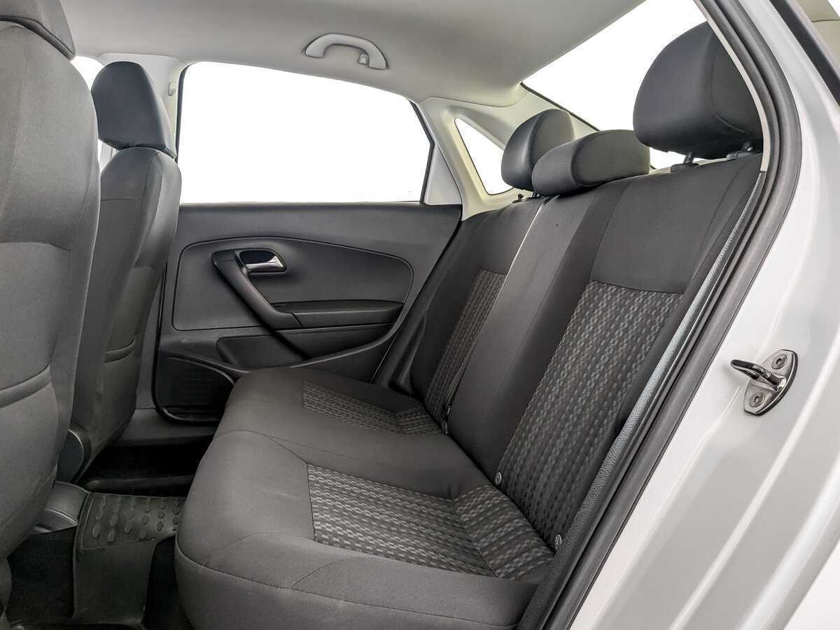 Volkswagen Polo с пробегом — 2020 год. Фото: #11