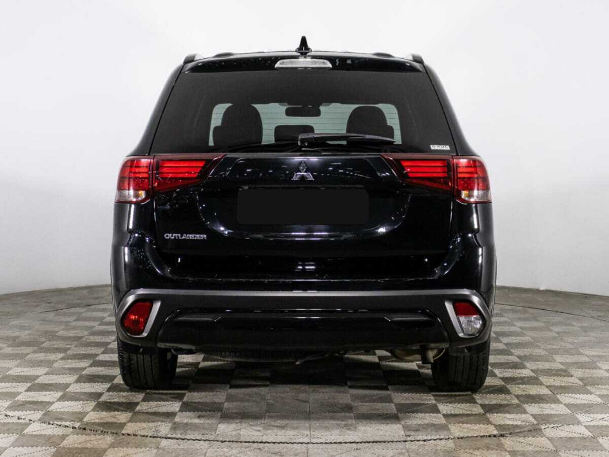 Mitsubishi Outlander с пробегом — 2021 год. Фото: #5