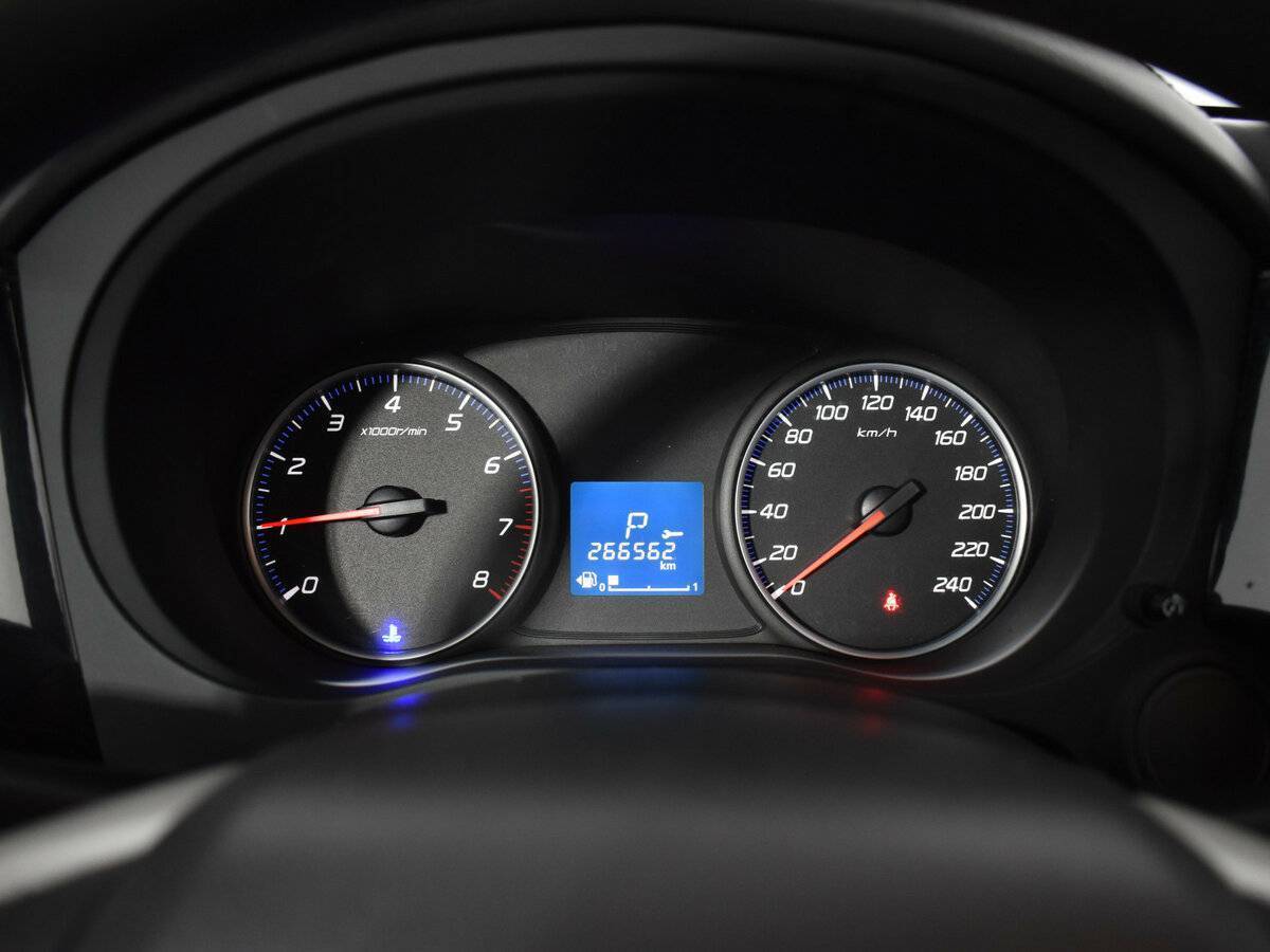 Mitsubishi Outlander с пробегом — 2015 год. Фото: #12