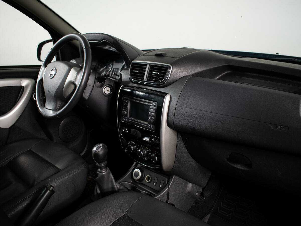 Nissan Terrano с пробегом — 2014 год. Фото: #8