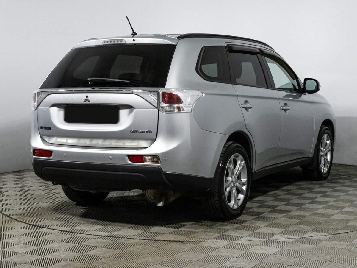 Mitsubishi Outlander с пробегом — 2013 год. Фото: #4