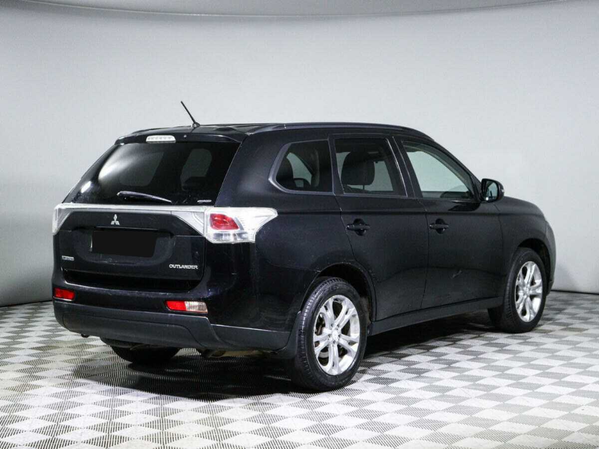 Mitsubishi Outlander с пробегом — 2012 год. Фото: #3