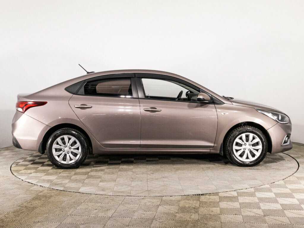Hyundai Solaris с пробегом — 2018 год. Фото: #3