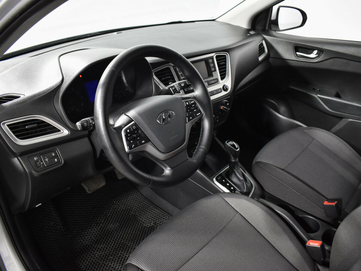 Hyundai Solaris с пробегом — 2020 год. Фото: #8