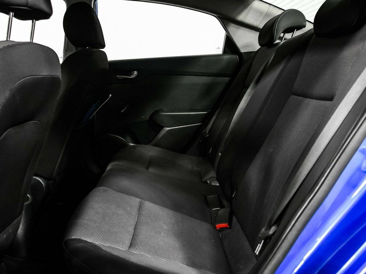 Hyundai Solaris с пробегом — 2017 год. Фото: #12