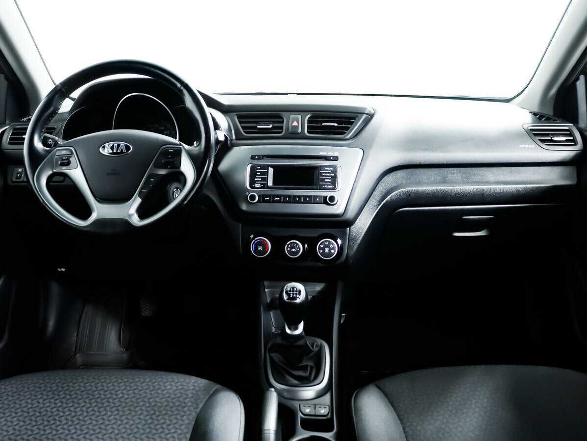 Kia Rio с пробегом — 2015 год. Фото: #8