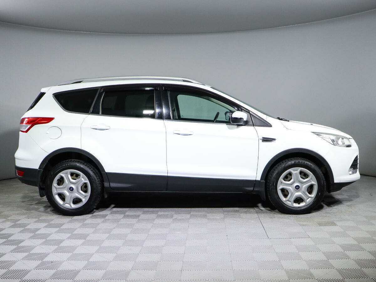 Ford Kuga с пробегом — 2014 год. Фото: #3