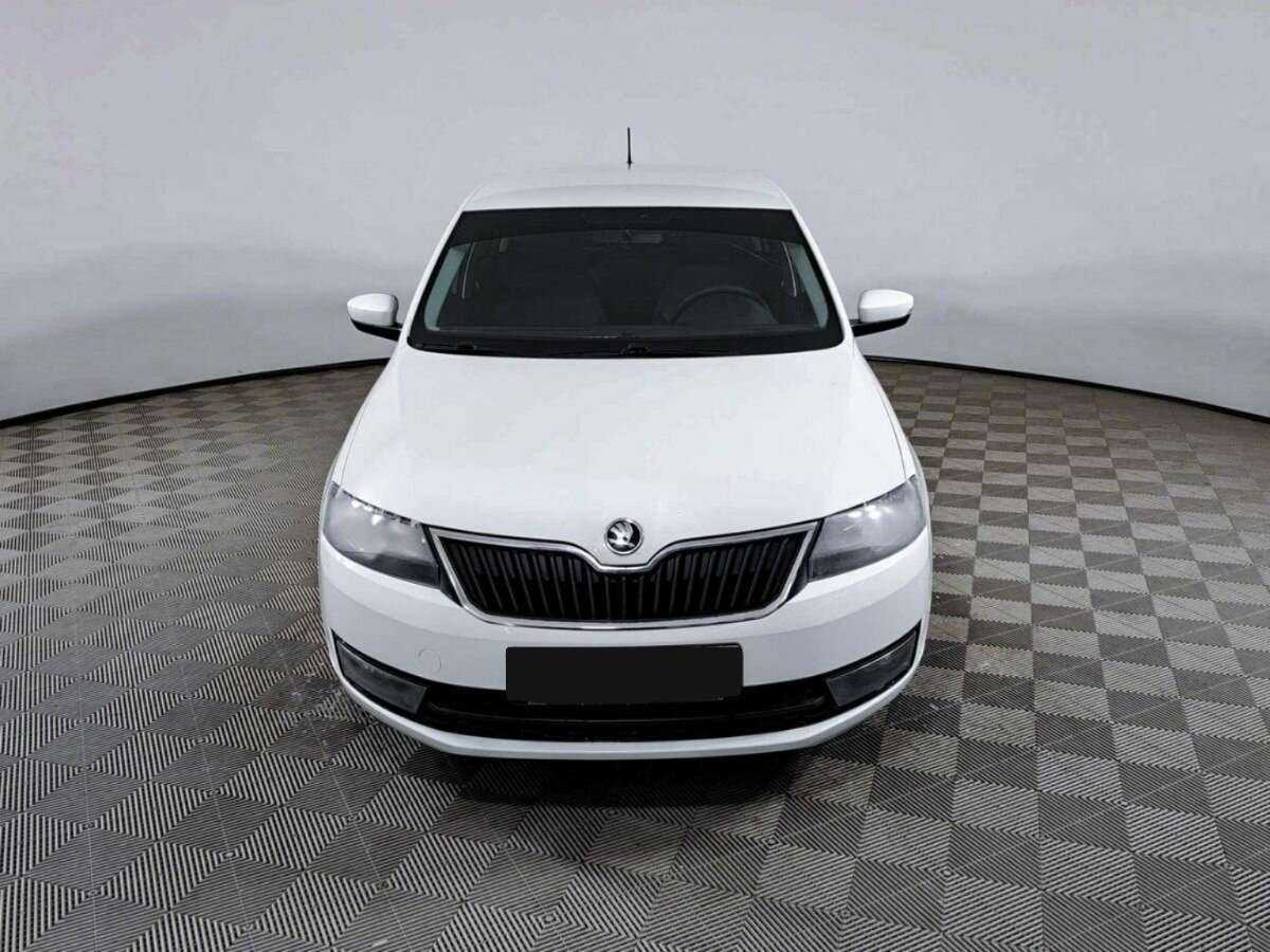 Skoda Rapid с пробегом — 2017 год. Фото: #1