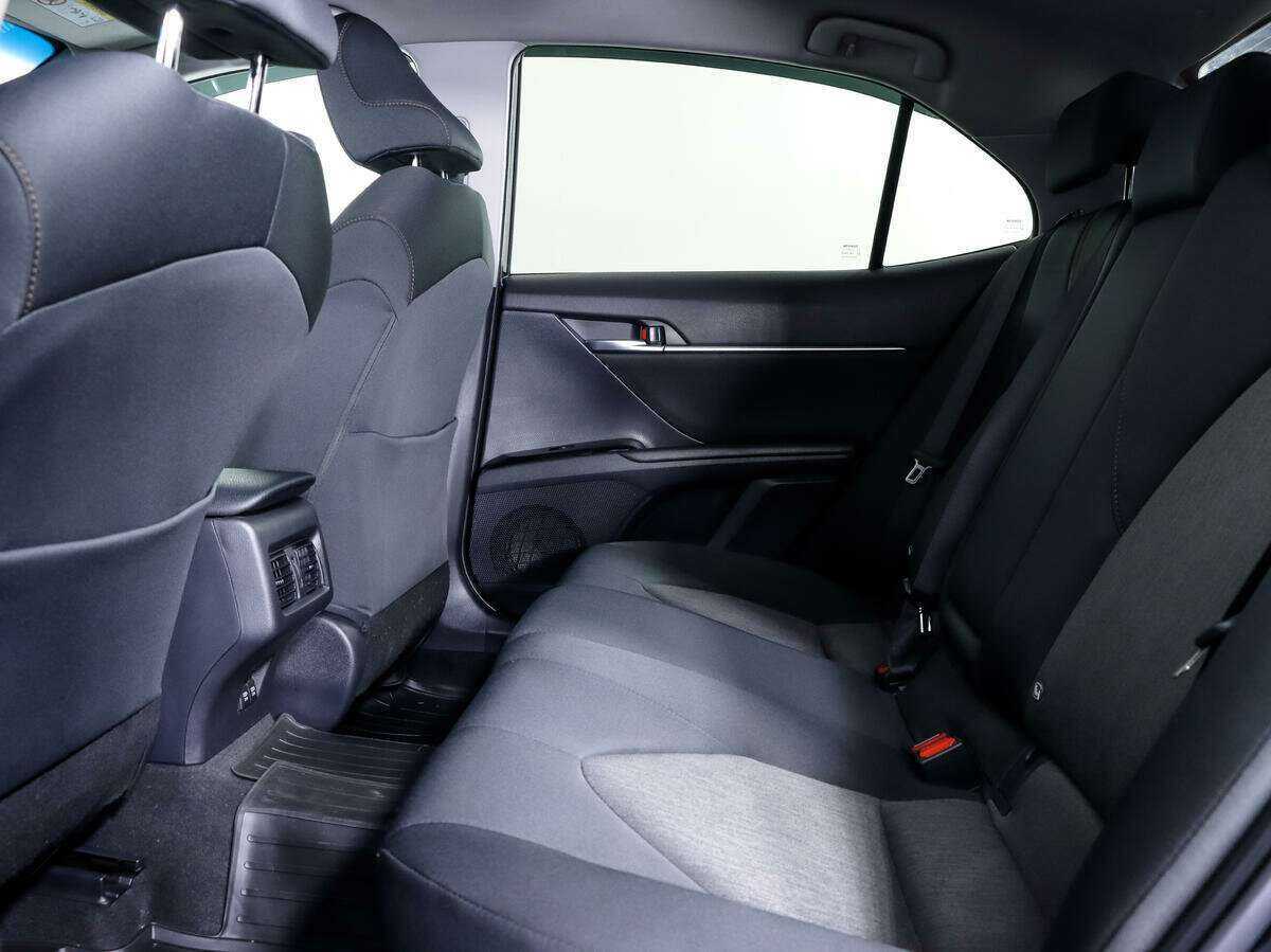 Toyota Camry с пробегом — 2019 год. Фото: #8