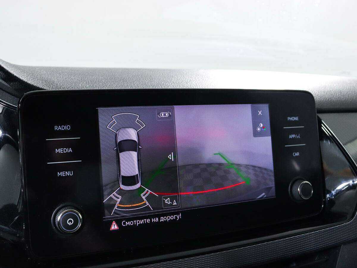 Volkswagen Polo с пробегом — 2021 год. Фото: #11