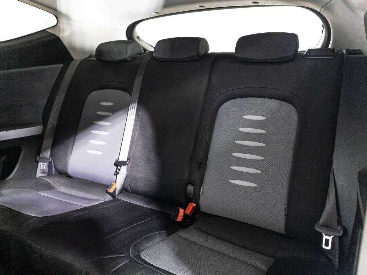 Kia Ceed с пробегом — 2014 год. Фото: #9