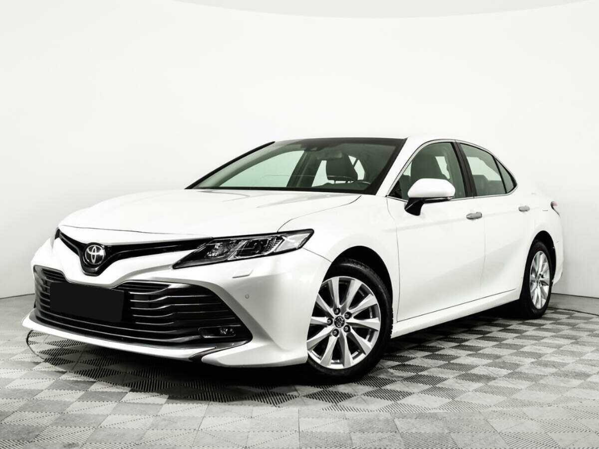 Toyota Camry с пробегом — 2020 год. Посмотреть фото