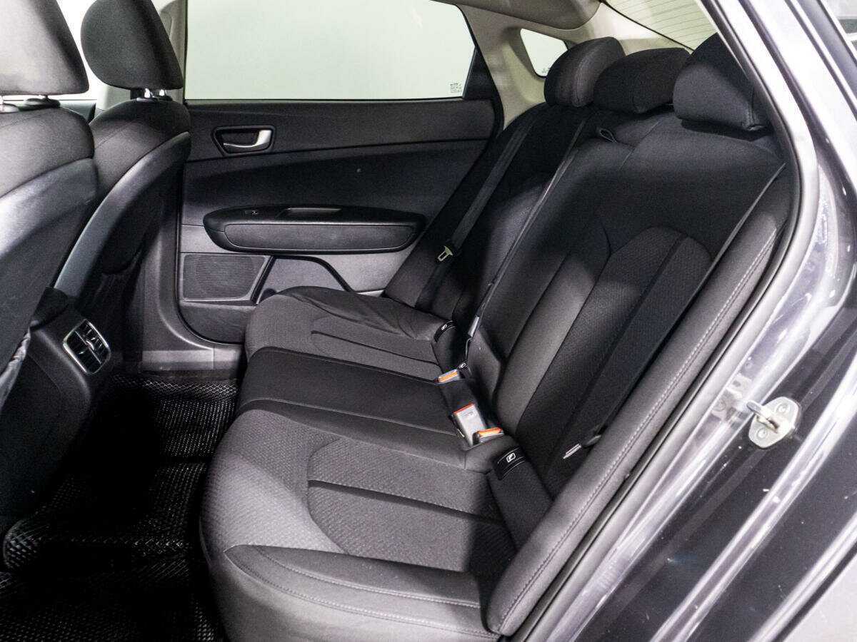 Kia Optima с пробегом — 2016 год. Фото: #9
