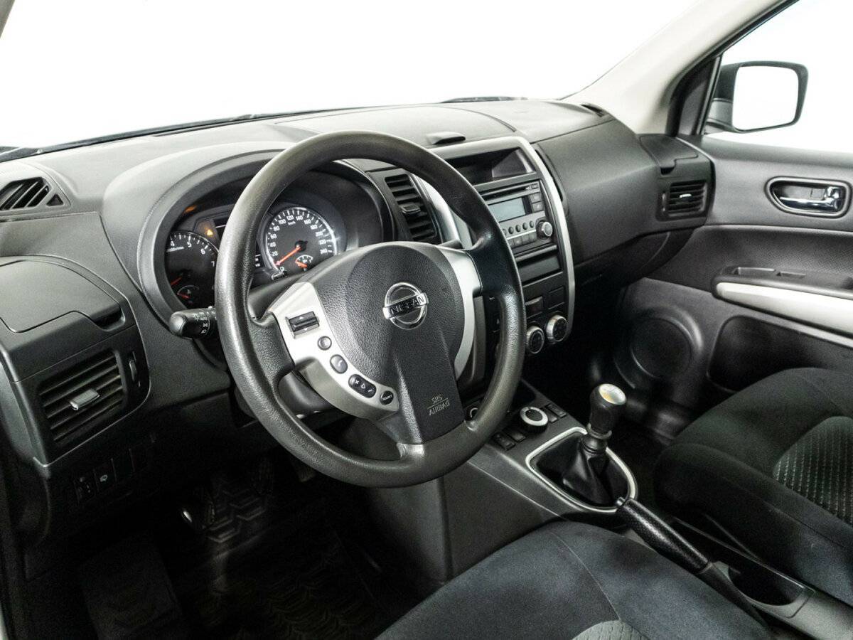 Nissan X-Trail с пробегом — 2014 год. Фото: #10