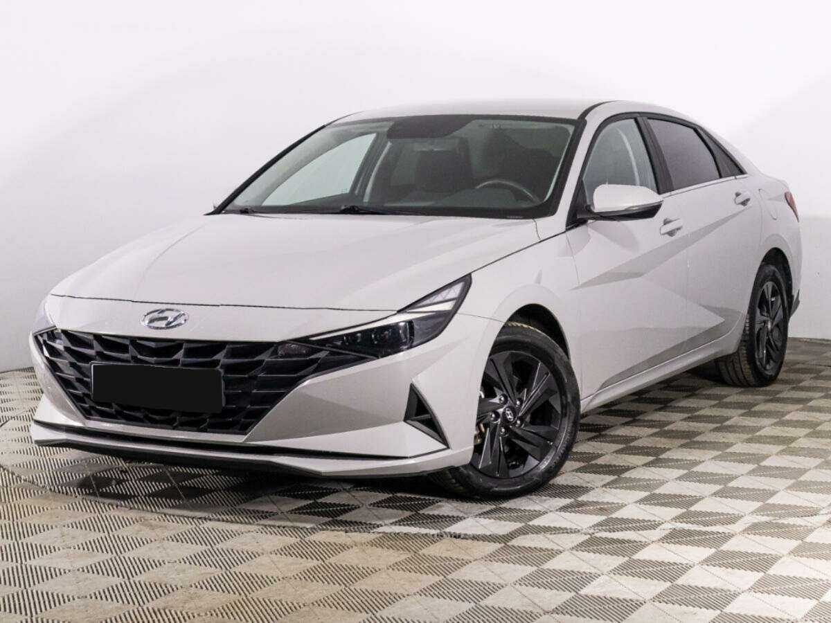 Hyundai Elantra с пробегом — 2021 год. Посмотреть фото