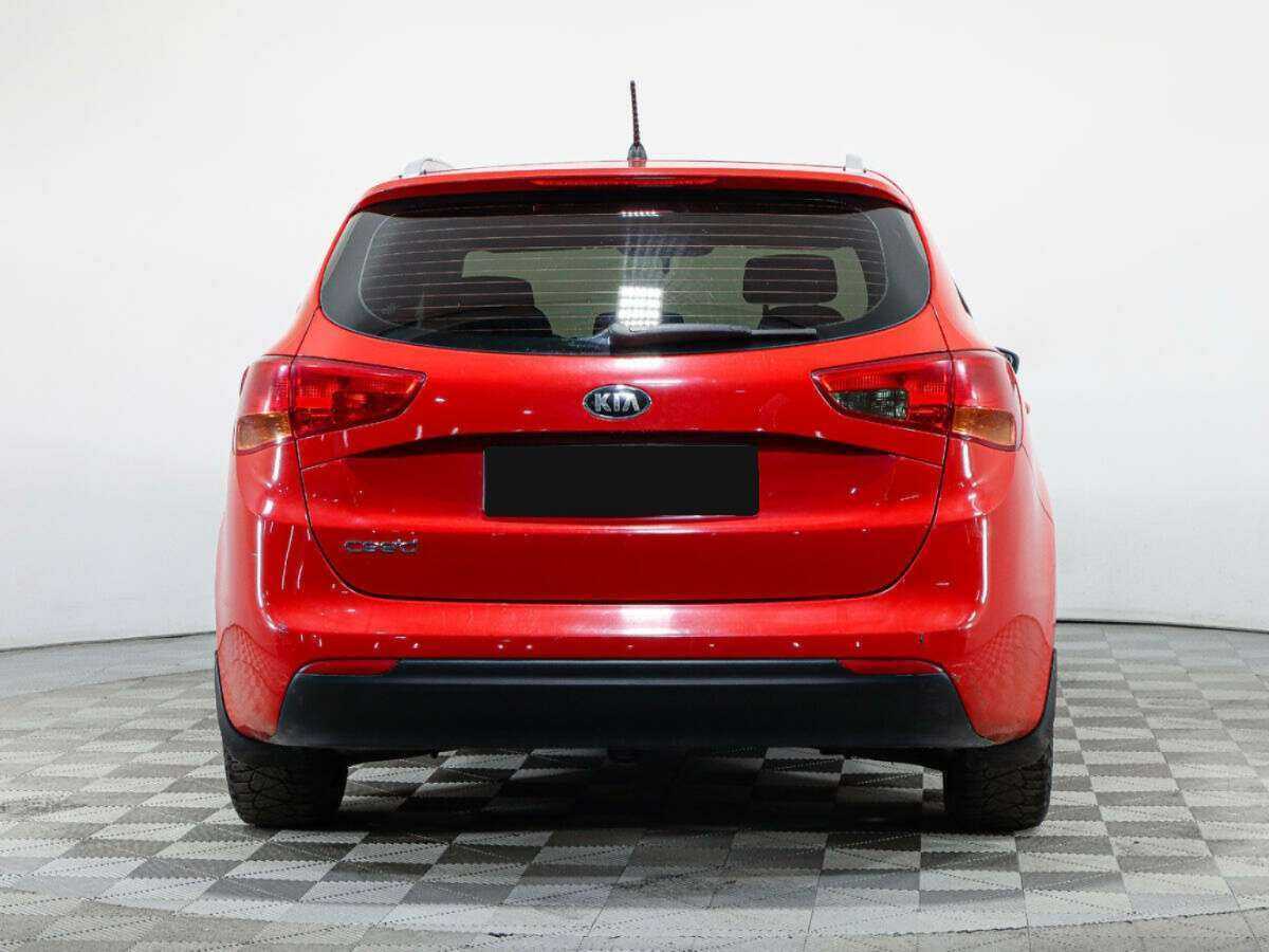 Kia Ceed с пробегом — 2015 год. Фото: #5