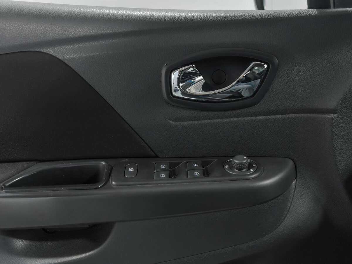 Renault Kaptur с пробегом — 2016 год. Фото: #10